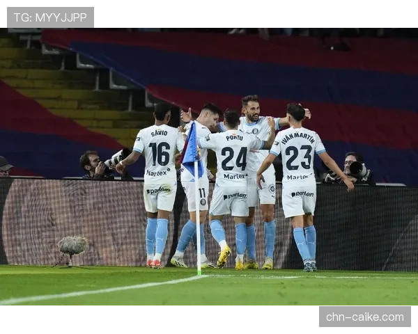 特写：绝杀后被队友淹没，赫罗纳小将攻入个人西甲处子球